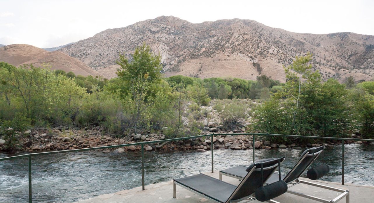 1-Rivers-Edge_Riverside-Loungers