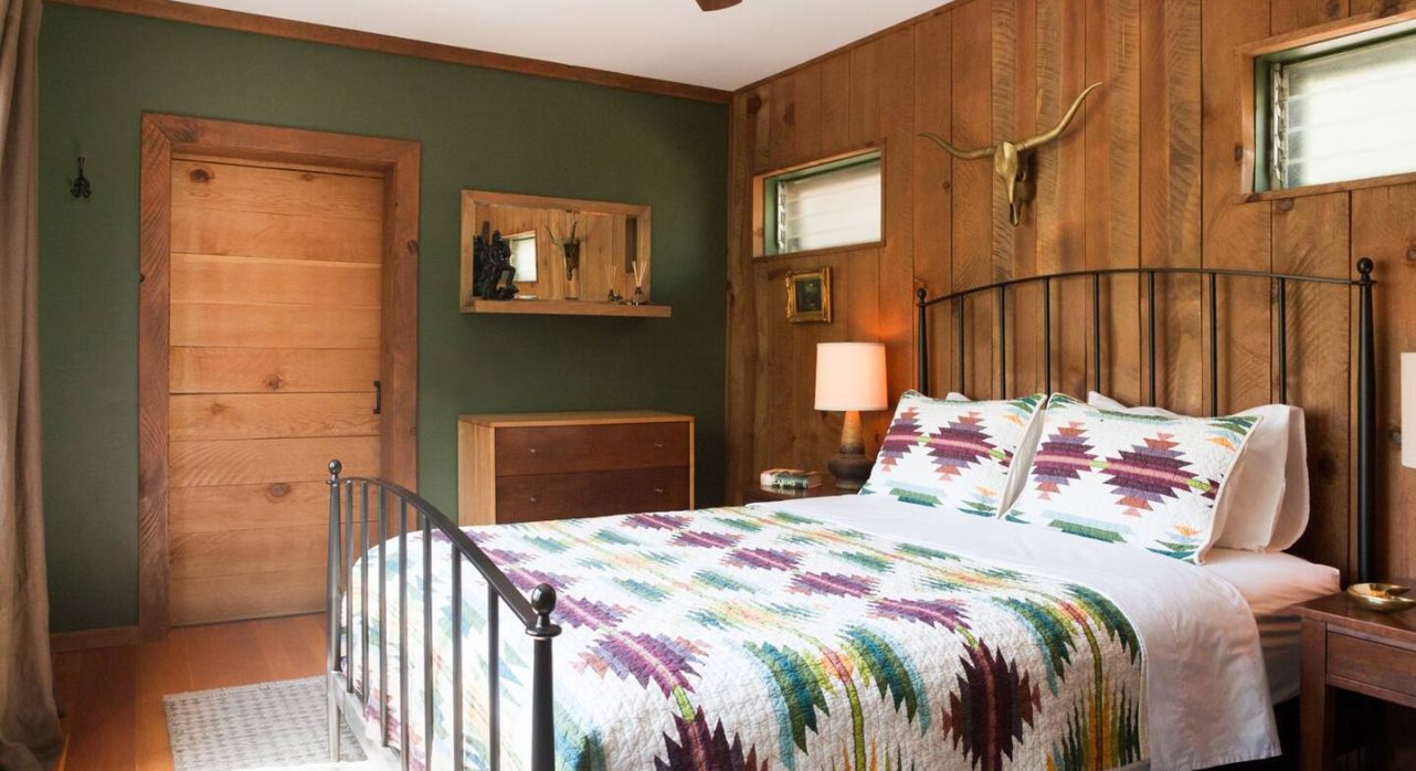 12-River-Willow_Main-Queen-Bedroom