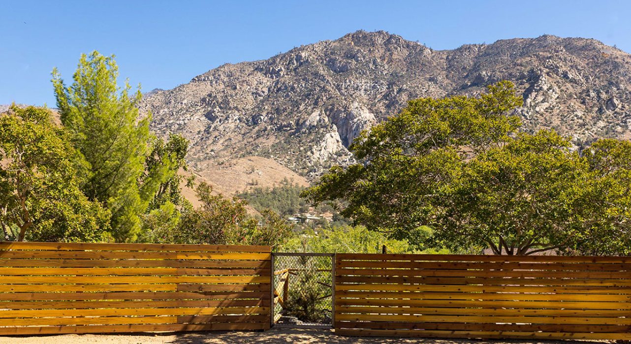 2-MoonShine_Street-View