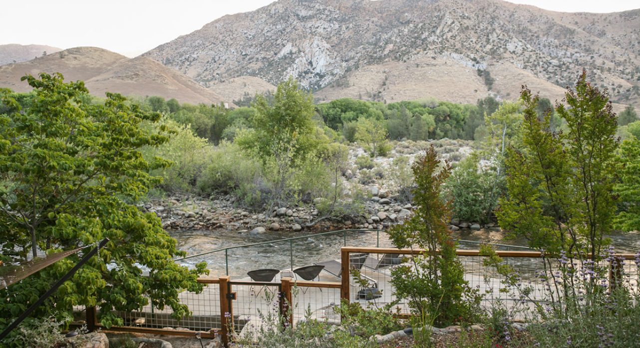 22-Rivers-Edge_Backyard-Gardens