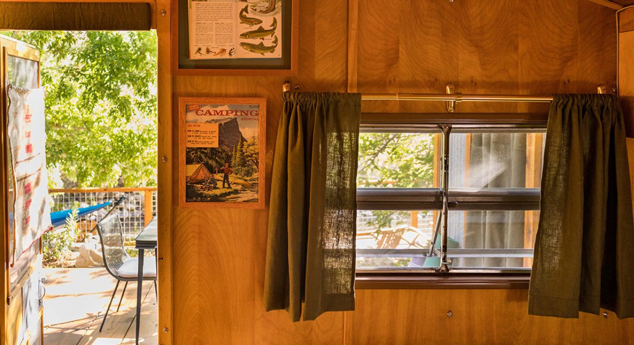 23-MoonShine_Vintage-Interior