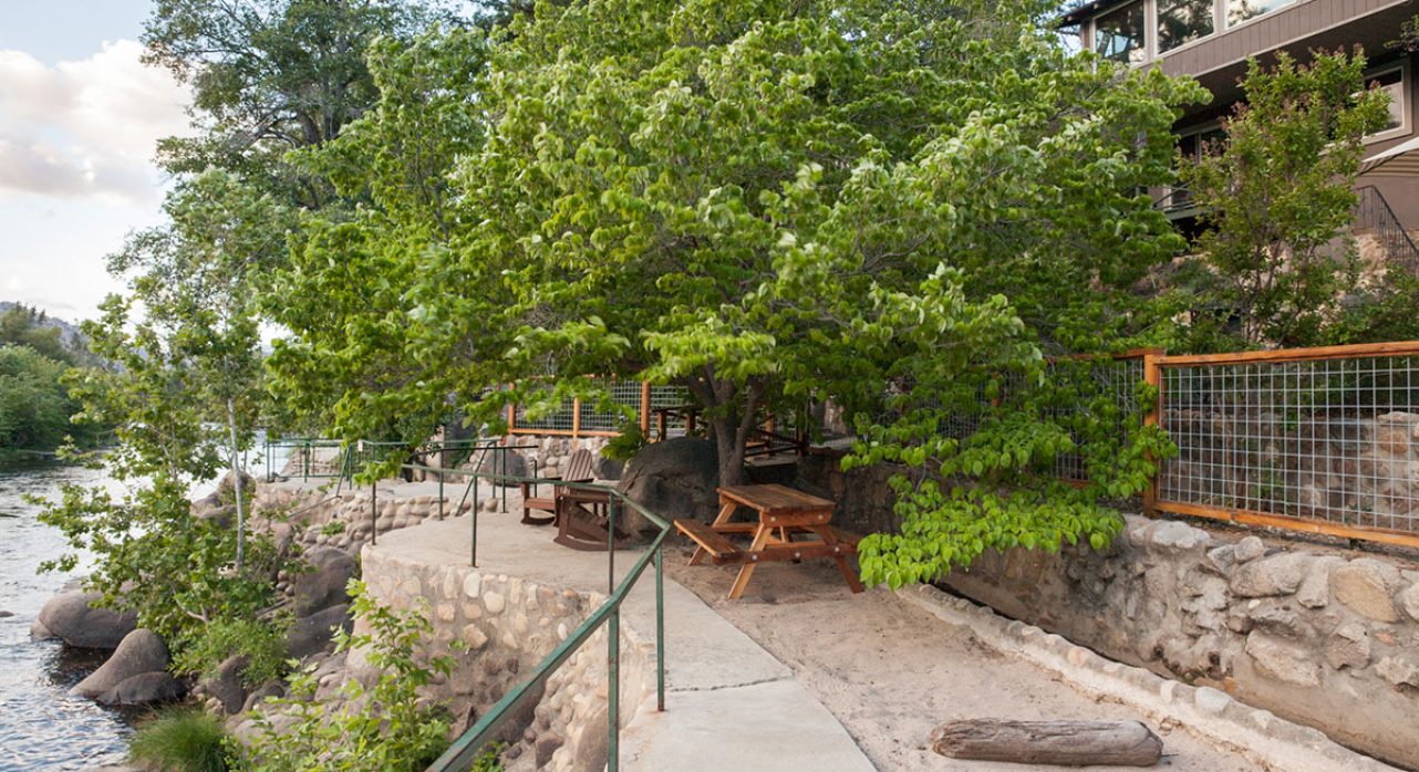 24-Big-View_Riverside-Seating