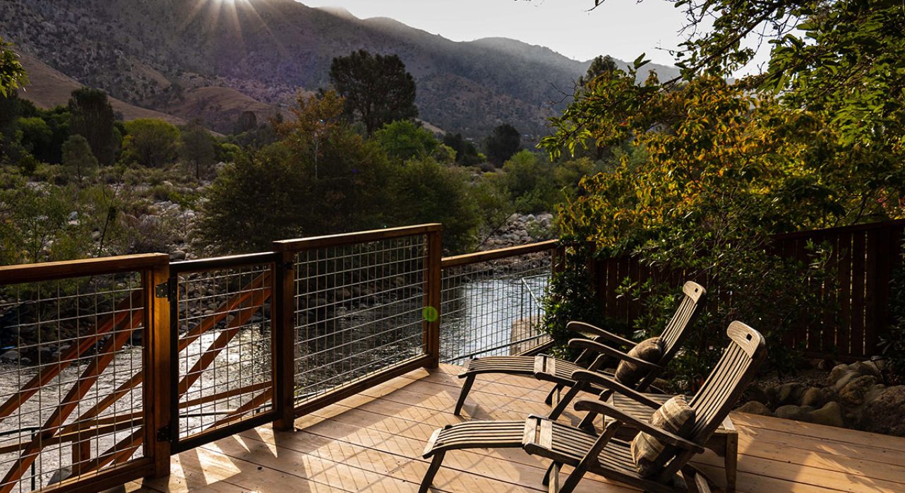 8-MoonShine_Lower-Deck